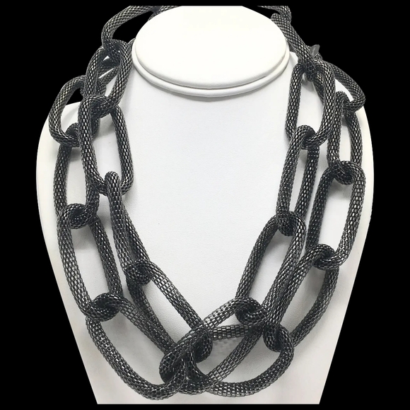 EUC Lisa Freede Gunmetal Flexible Large Loop Chain Metal Mesh Necklace!! - Picture 4 of 15